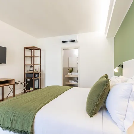 Illumi's Hotel 3*