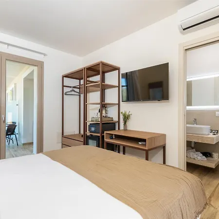 Hotel Illumi's